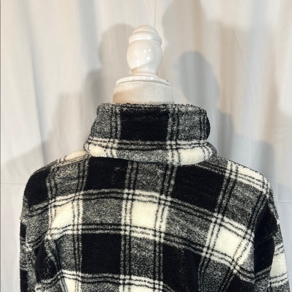 AllSaints Franco Teddy Plaid Fleece Jacket Black White Size Medium - Picture 11 of 11